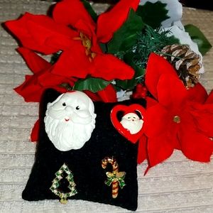 CHRISTMAS PINS